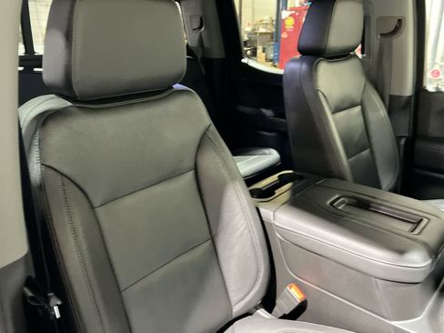 Used 2019 Chevrolet Silverado 1500 RST image 29