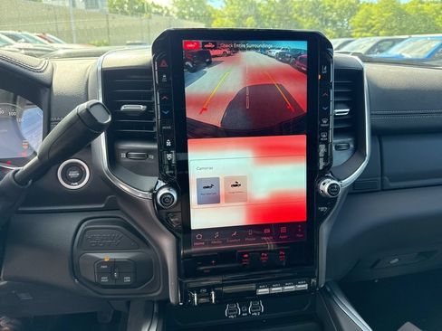 New 2026 RAM 2500 Laramie AWD/4WD image 13