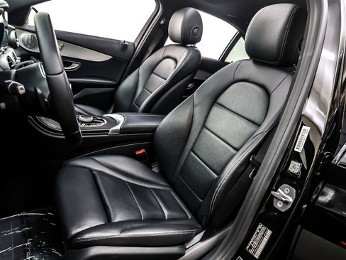 Used 2020 Mercedes-Benz C 300 Sedan image 16