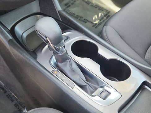 Used 2024 Chevrolet Malibu LS FWD image 23