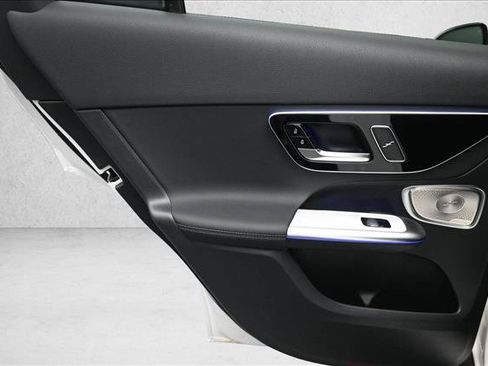 New 2026 Mercedes-Benz GLC 300 4MATIC image 23