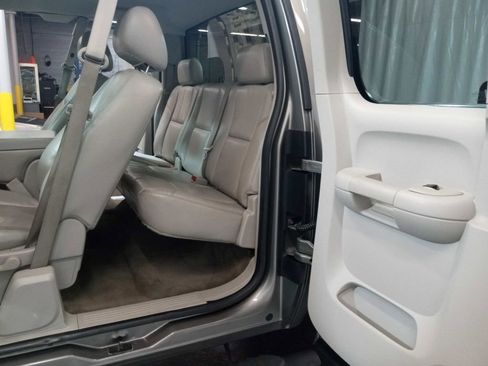 Used 2013 Chevrolet Silverado 2500 LT w/ Z71 Appearance Package image 12