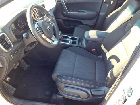 Used 2021 Kia Sportage LX image 6