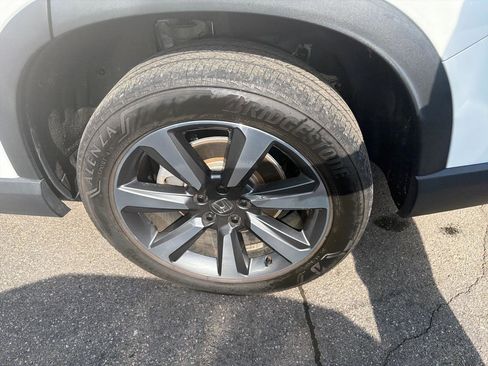 Used 2024 Honda Pilot Elite image 14