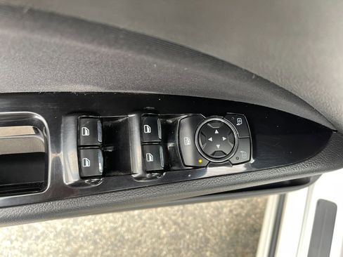 Used 2014 Ford Fusion SE image 12