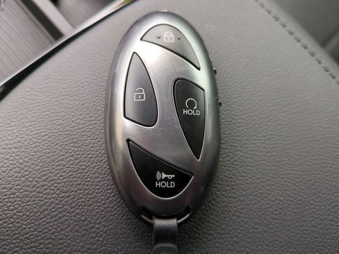 Certified 2025 Hyundai Tucson Limited FWD image 30