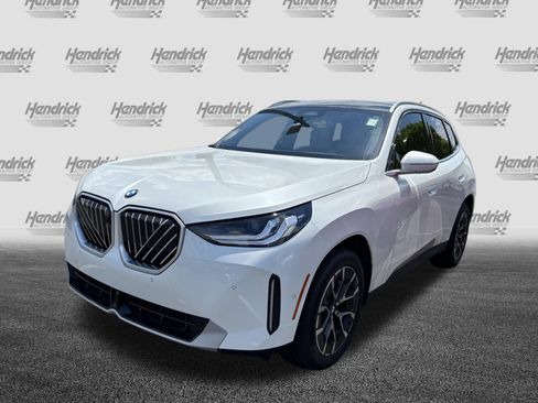 Used 2025 BMW X3 xDrive30i w/ Premium Package AWD/4WD image 8