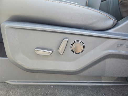 New 2025 Ford F250 Lariat w/ Lariat Ultimate Package image 14