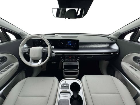 New 2026 Hyundai Ioniq 9 Calligraphy image 13