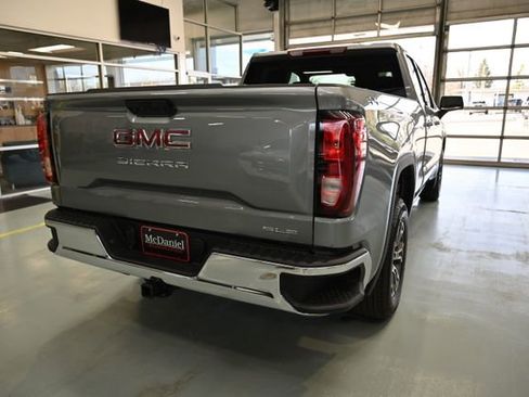 New 2026 GMC Sierra 1500 SLE image 5