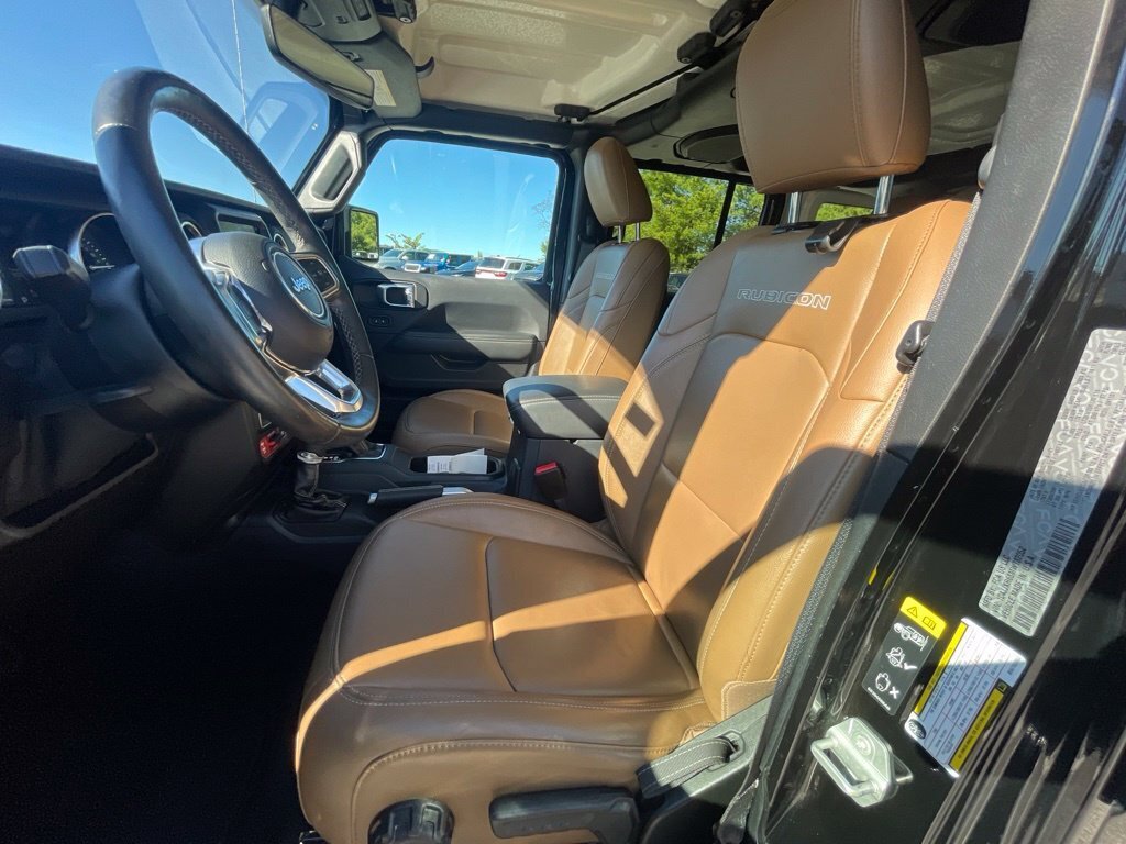 Used 2021 Jeep Wrangler Unlimited Rubicon 4xe w/ Dual Top Group AWD/4WD image 18