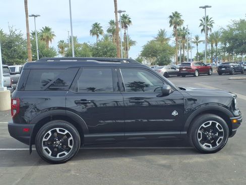 Used 2022 Ford Bronco Sport Outer Banks w/ Tech Package AWD/4WD image 3