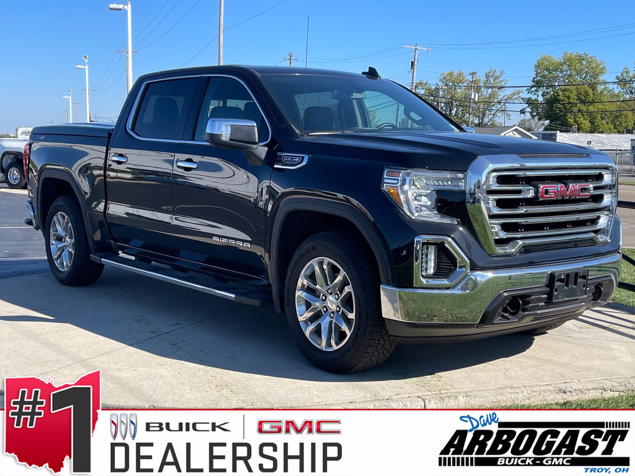 Used 2022 GMC Sierra 1500 SLT w/ SLT Premium Package AWD/4WD image 1