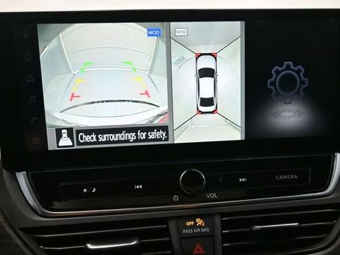 Used 2023 Nissan Altima 2.5 SL FWD image 16
