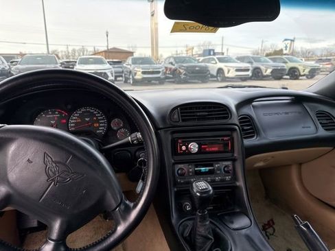 Used 2002 Chevrolet Corvette Convertible w/ Preferred Equipment Group2 image 30