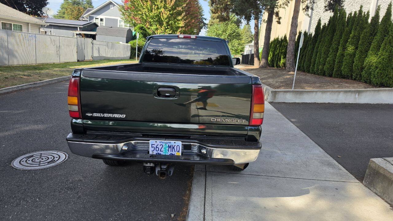Used 2001 Chevrolet Silverado 2500 LS AWD/4WD image 6