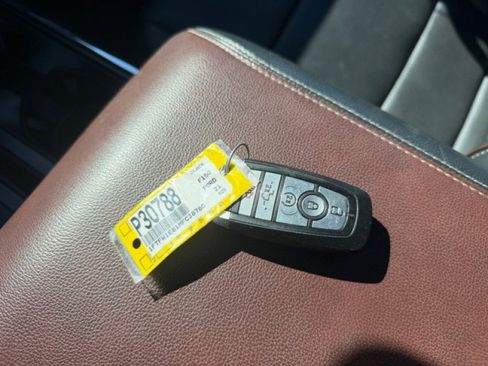 Used 2021 Ford F150 Lariat w/ Equipment Group 502A High image 22