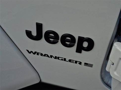 New 2026 Jeep Wrangler Sahara image 22