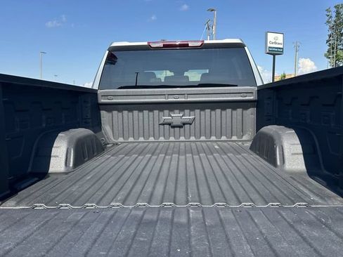 Used 2025 Chevrolet Silverado 1500 LT w/ Z71 Off-Road Package AWD/4WD image 25