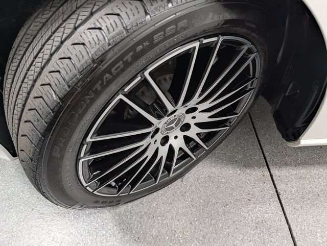 Used 2024 Mercedes-Benz C 300 4MATIC Sedan image 11