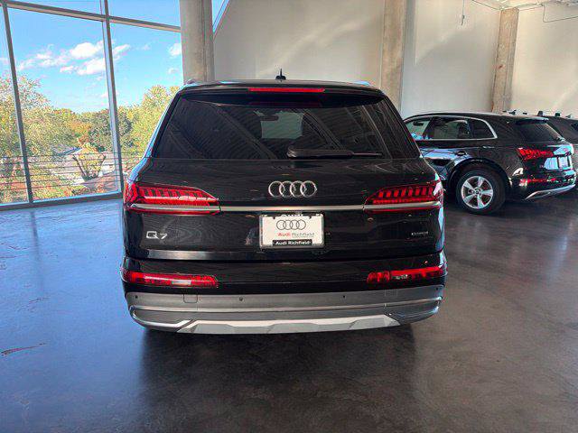Certified 2023 Audi Q7 2.0T Premium w/ Convenience Package AWD/4WD image 4