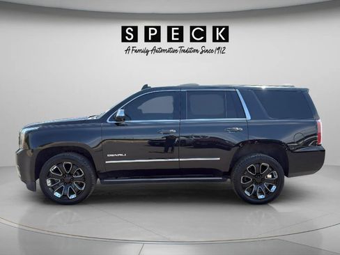 Used 2019 GMC Yukon Denali w/ Denali Ultimate Black Edition AWD/4WD image 2