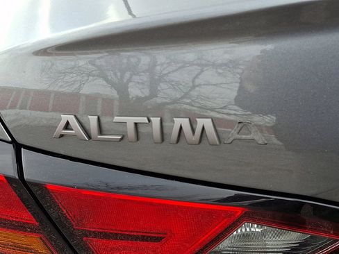 Used 2023 Nissan Altima 2.5 SR image 16