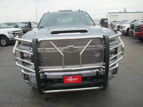 Used 2024 Chevrolet Silverado 3500 LT w/ Convenience Package image 11