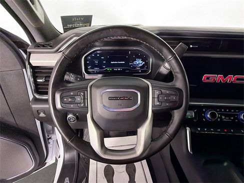 Used 2024 GMC Sierra 3500 Denali image 11