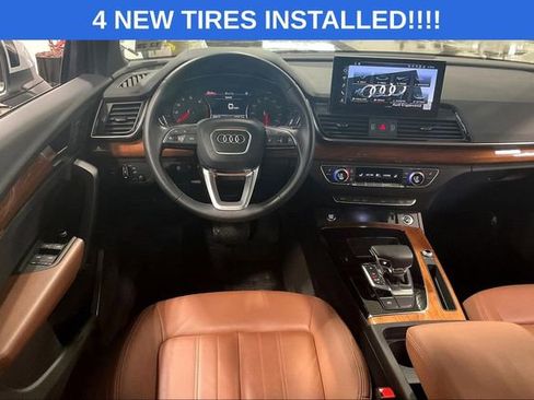 Certified 2023 Audi Q5 2.0T Premium w/ Convenience Package image 5