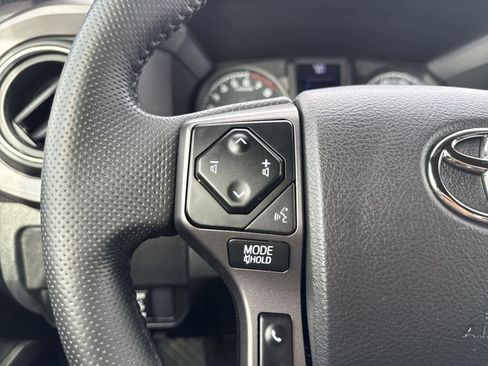Used 2023 Toyota Tacoma TRD Off-Road image 28