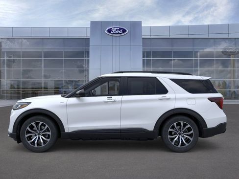New 2026 Ford Explorer ST-Line RWD image 3