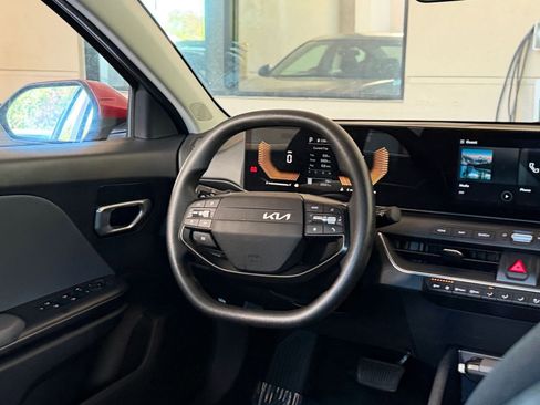 Used 2025 Kia K4 FWD image 29