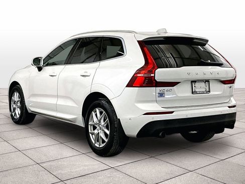 Used 2019 Volvo XC60 T5 Momentum w/ Multimedia Package AWD/4WD image 10