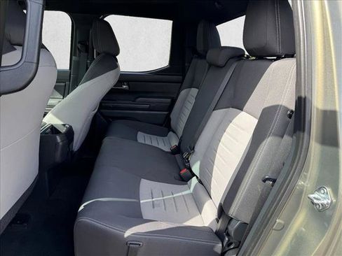 Used 2025 Toyota Tacoma TRD Sport image 17