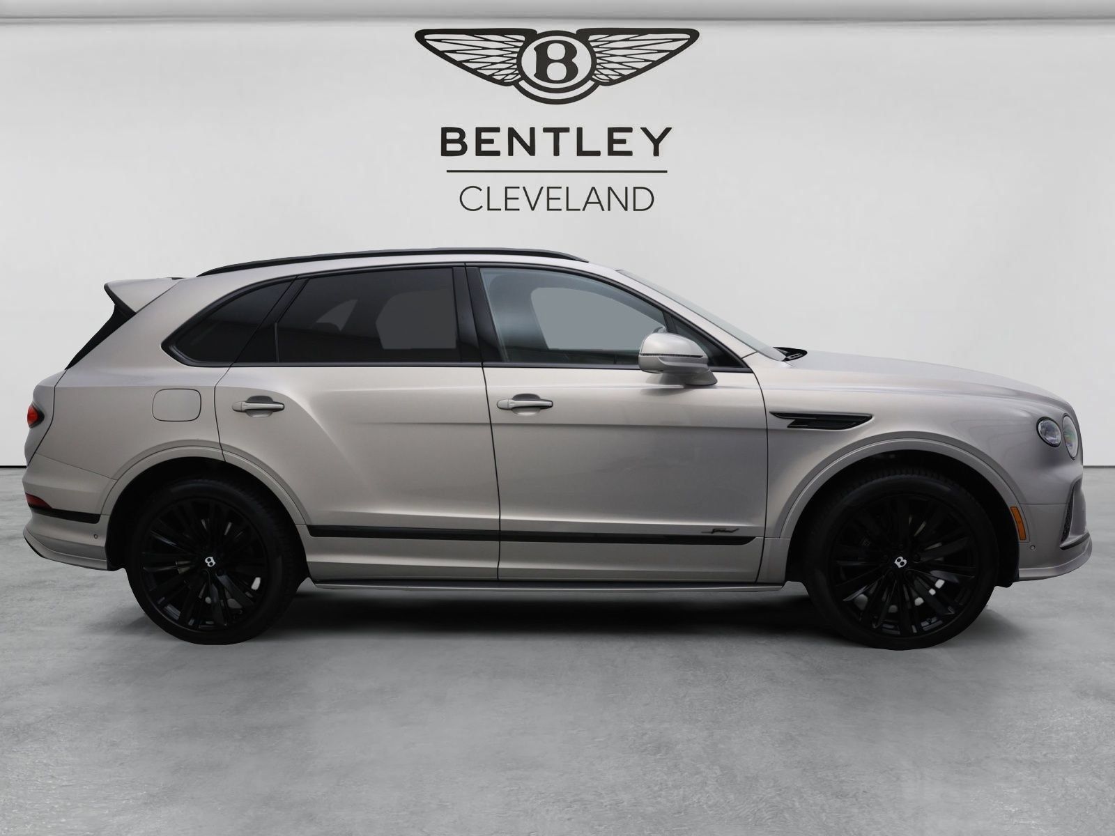 Used 2021 Bentley Bentayga Speed AWD/4WD image 3