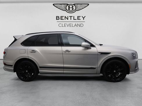 Used 2021 Bentley Bentayga Speed AWD/4WD image 3