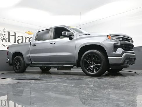 Used 2023 Chevrolet Silverado 1500 RST w/ Convenience Package II AWD/4WD image 2