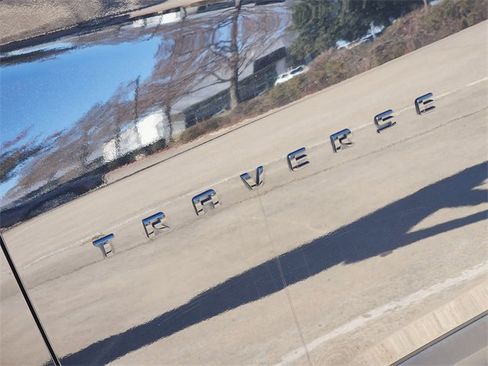 Used 2020 Chevrolet Traverse LT w/ LPO, Blackout Package image 12