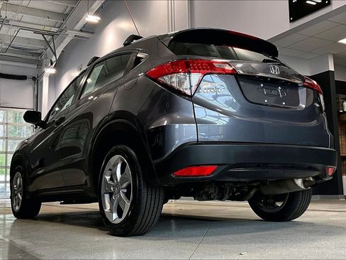 Used 2019 Honda HR-V LX image 6