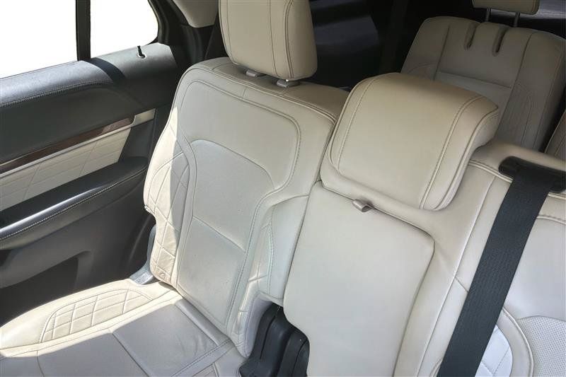 Used 2019 Ford Explorer Platinum AWD/4WD image 15