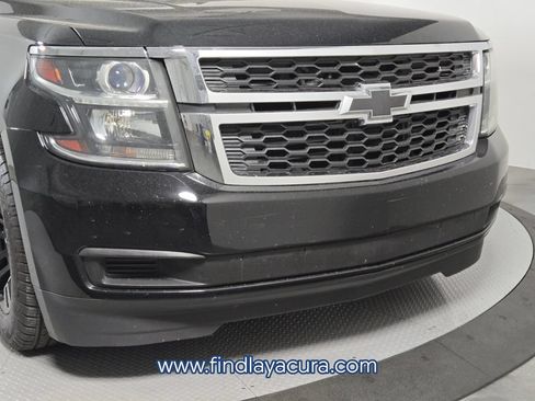 Used 2017 Chevrolet Suburban LT RWD image 12