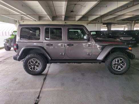 New 2025 Jeep Wrangler Unlimited Rubicon w/ Technology Group image 4