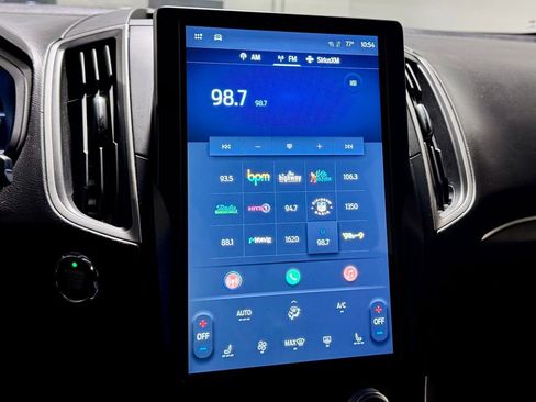 Used 2022 Ford Edge ST-Line image 16