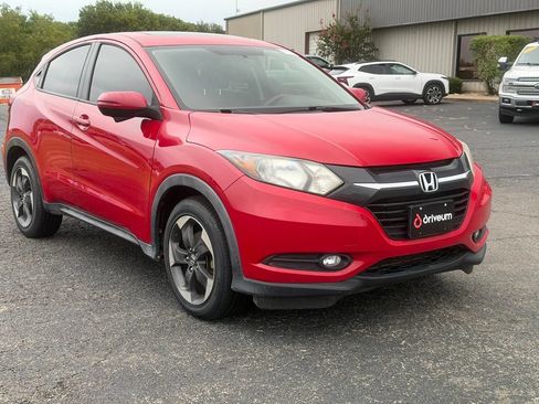 Used 2018 Honda HR-V EX image 1