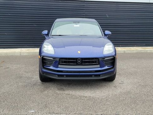 Used 2026 Porsche Macan AWD/4WD image 2
