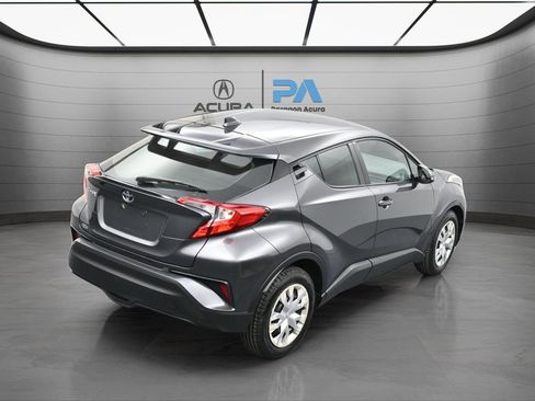 Used 2019 Toyota C-HR LE image 32