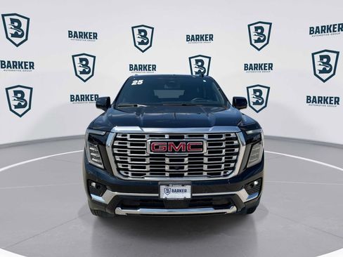 Used 2025 GMC Yukon Denali AWD/4WD image 4