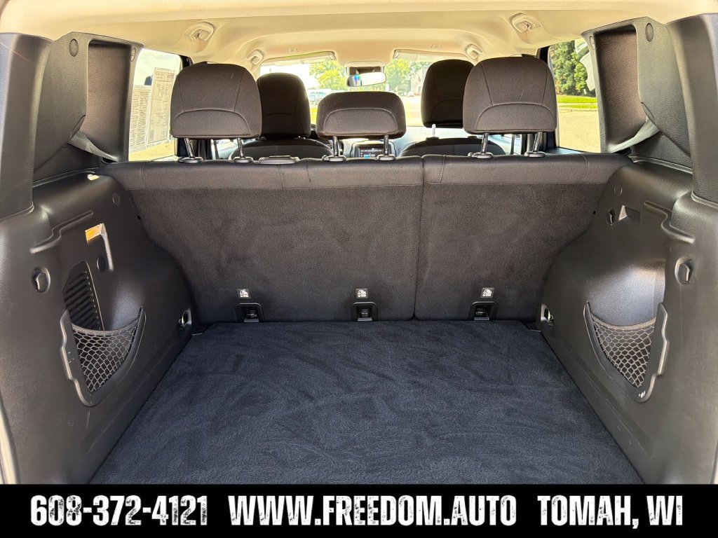 Used 2020 Jeep Renegade Altitude AWD/4WD image 27