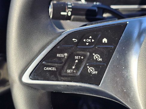 Used 2026 Mercedes-Benz CLE 300 4MATIC Coupe image 23